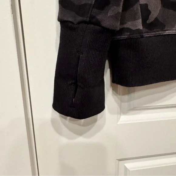 Athleta Black and Gray Camouflage Sweatshirt - Picture 6 of 10